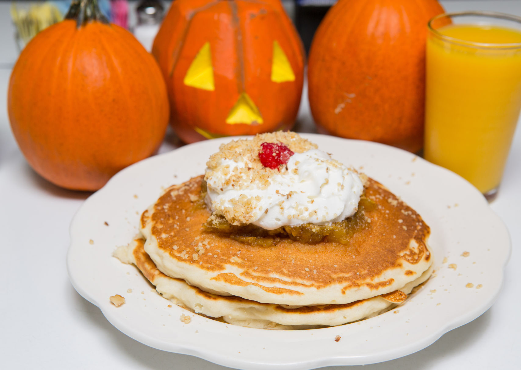 102016_acw_breakfastalley